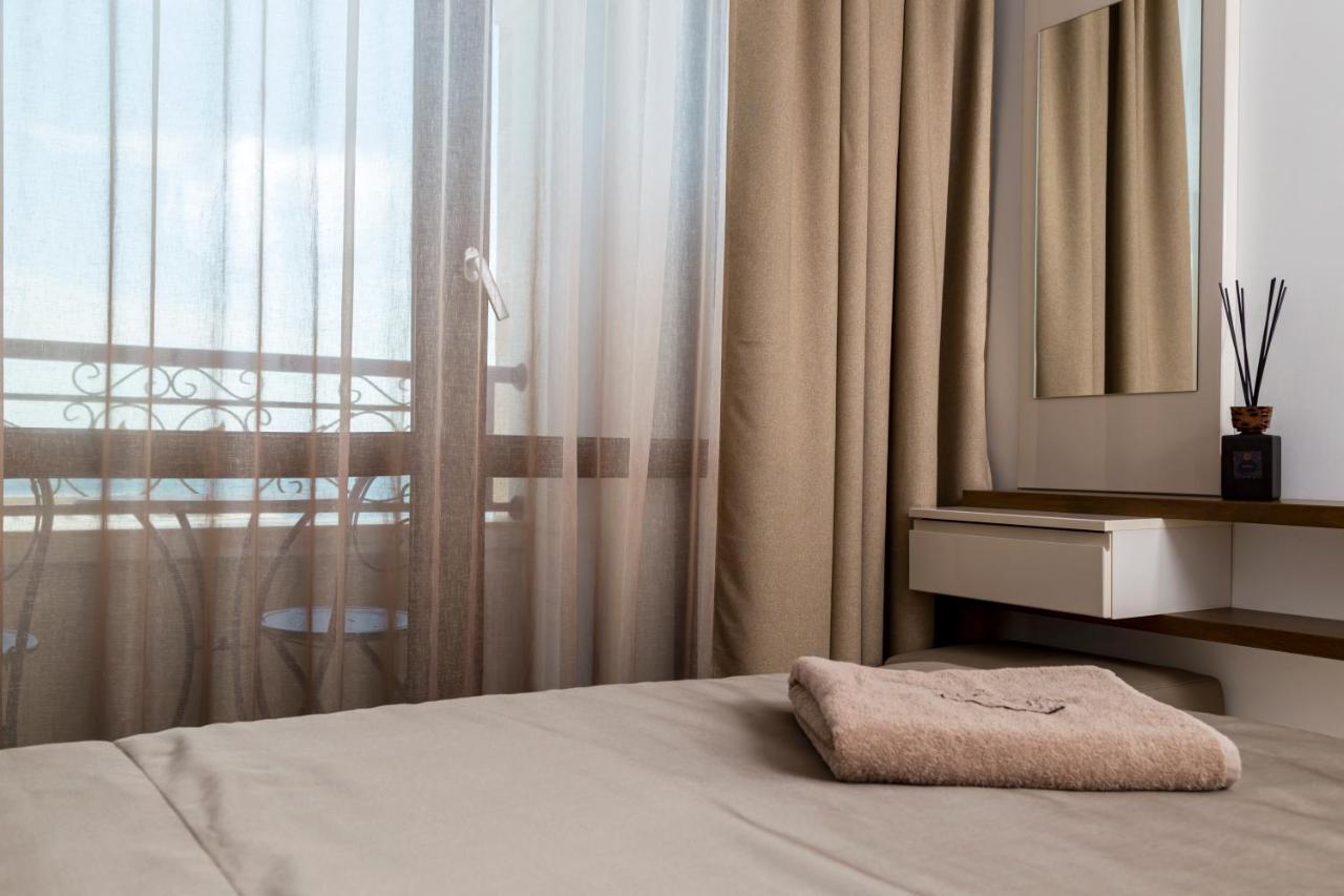 Onyx - Free Parking & Access Hotel 4*