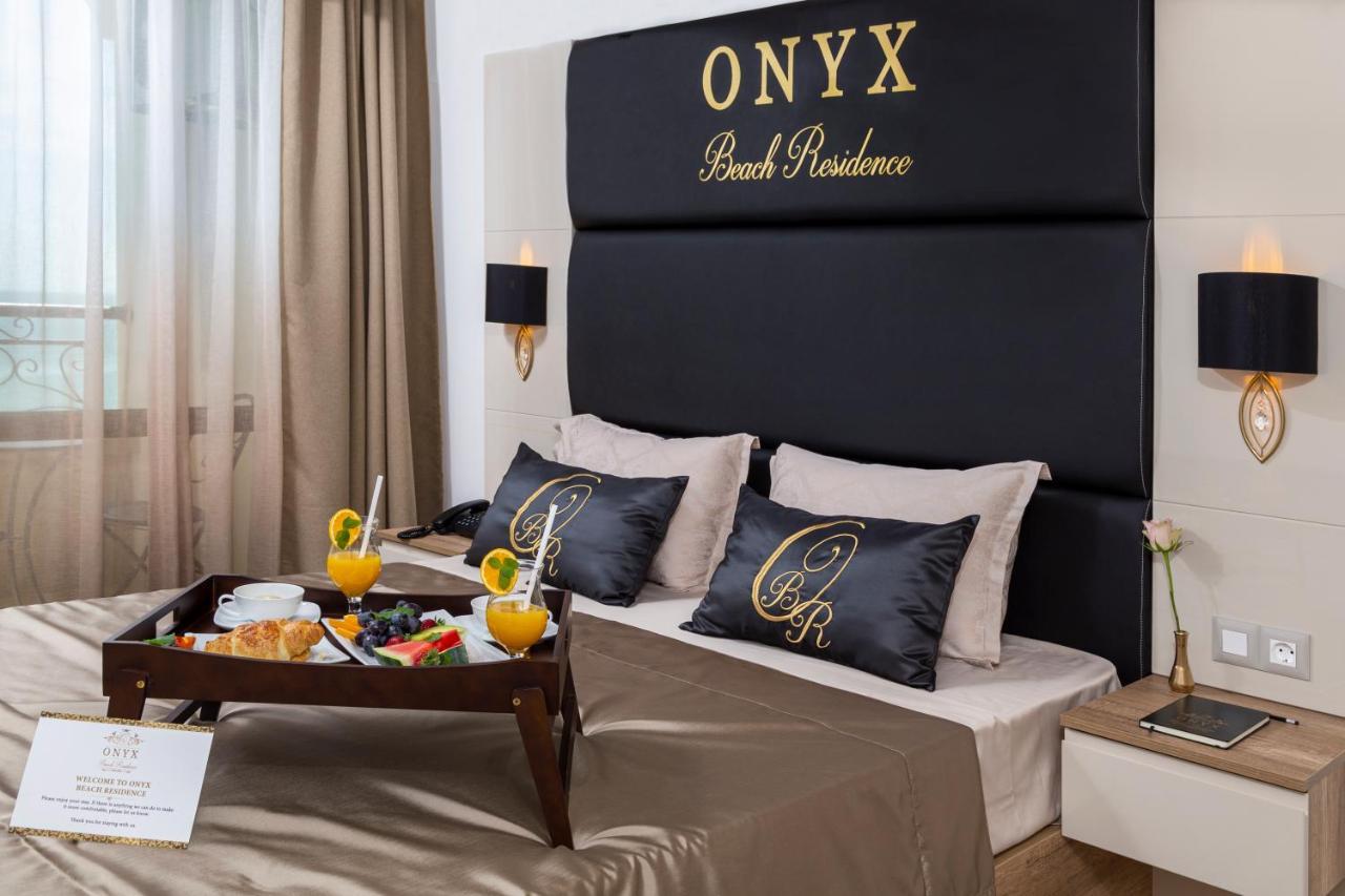 Onyx - Free Parking & Access