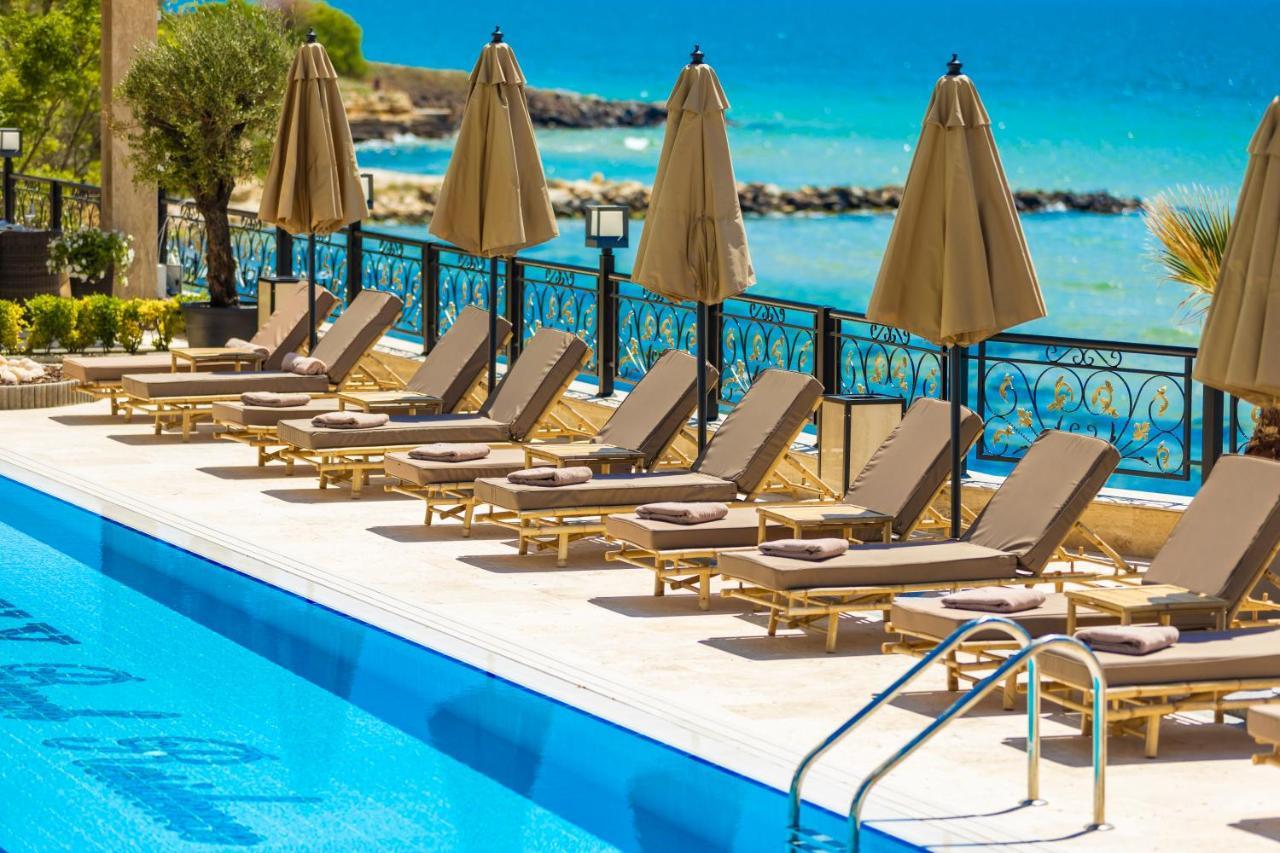 Onyx - Free Parking & Access 4*