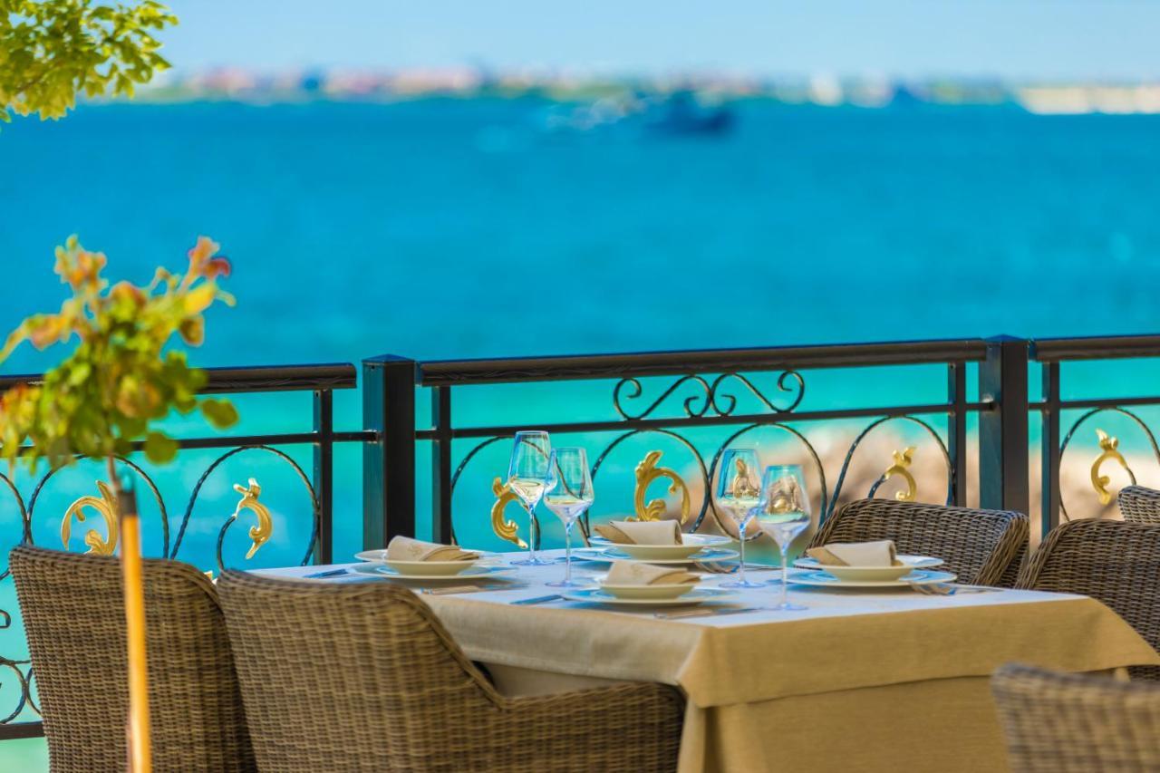 Onyx - Free Parking & Access Hotel 4*