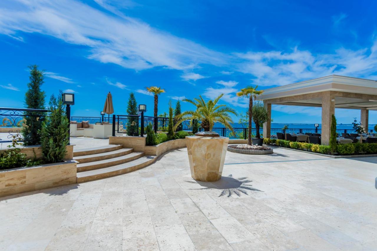 Hotel Onyx - Free Parking & Access 4*