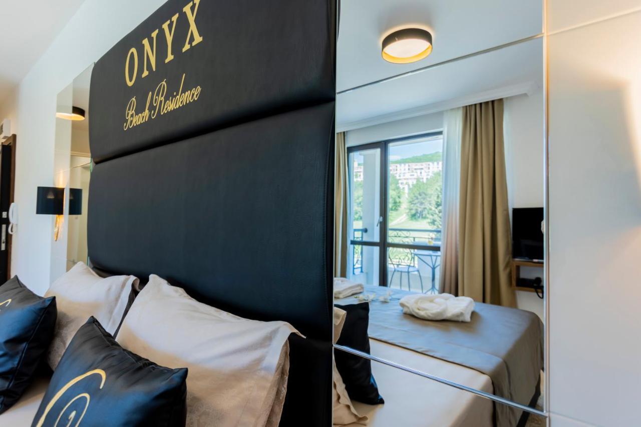 Onyx - Free Parking & Access 4*